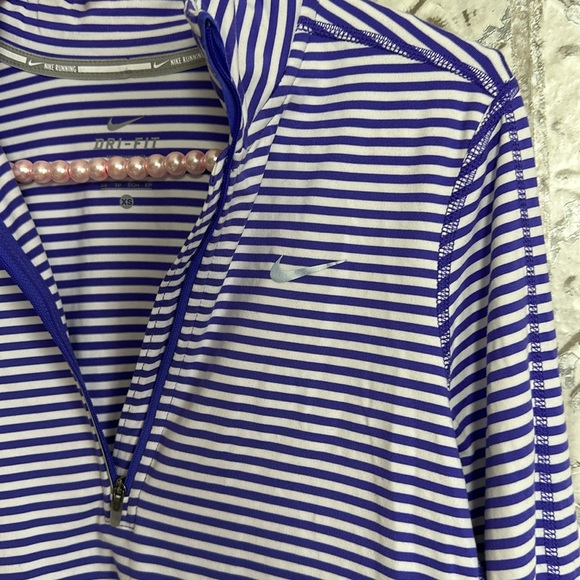Like new Nike running striped quarter zip - Picture 2 of 7